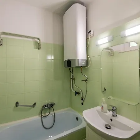 Kis Janos Apartman Apartment Sopron Exterior photo